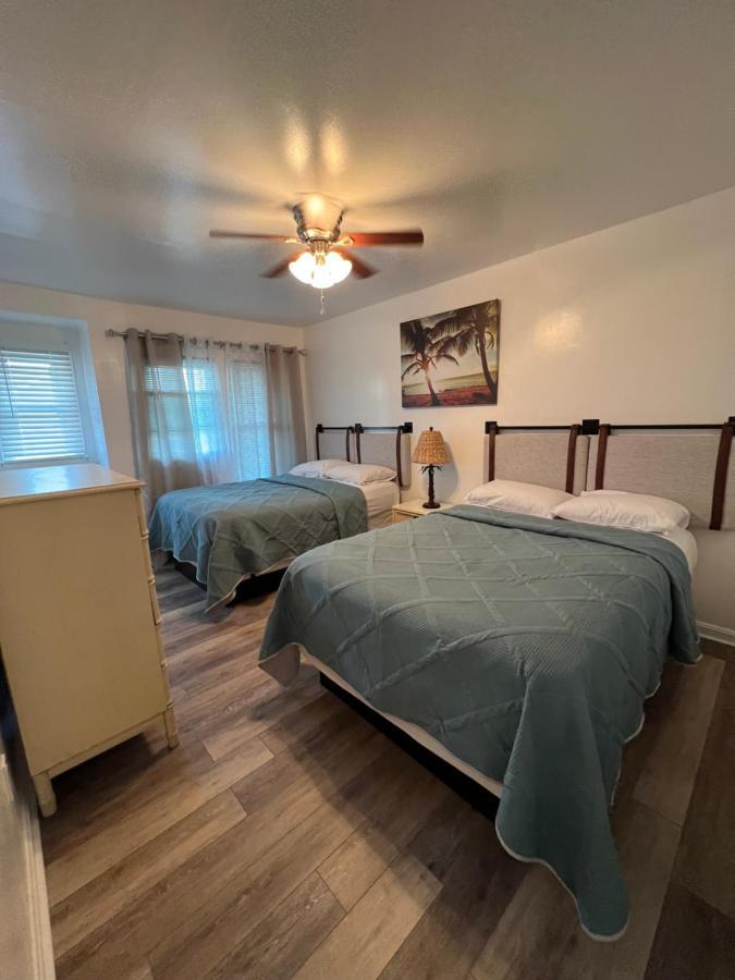 Crystal Sands Apartment